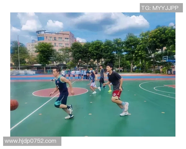 篮球视频中的篮球明星们精彩瞬间回顾与技术解析让你领略球场魅力与风采